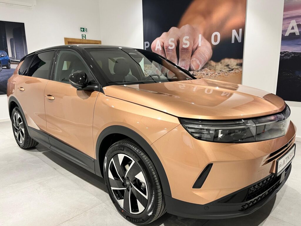 Opel Grandland 1.2 T mHEV GS S&S eDTC6