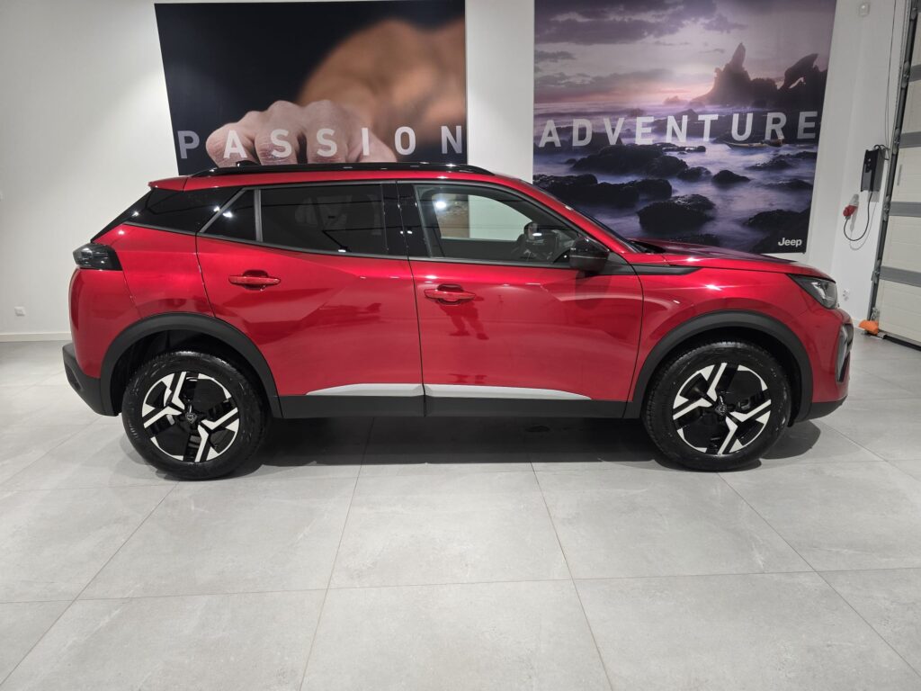 Peugeot 2008 PureTech mHEV Allure e-DCS6 Salon Polska