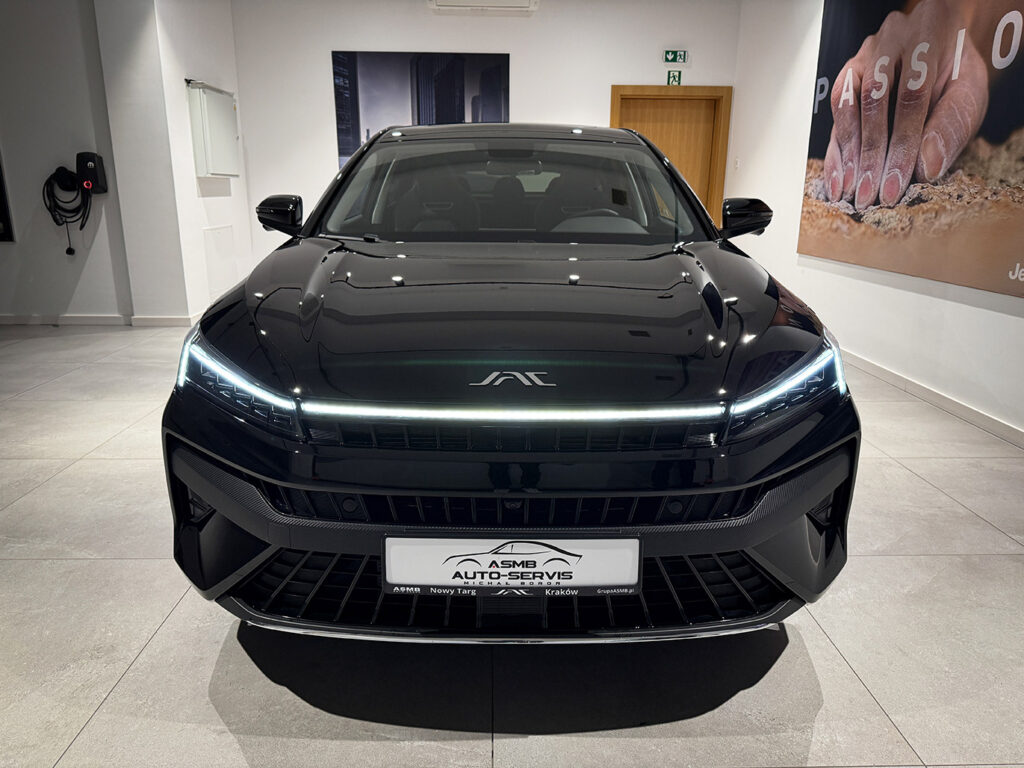 JAC J7 Plus Czarny- 136KM, 200Nm