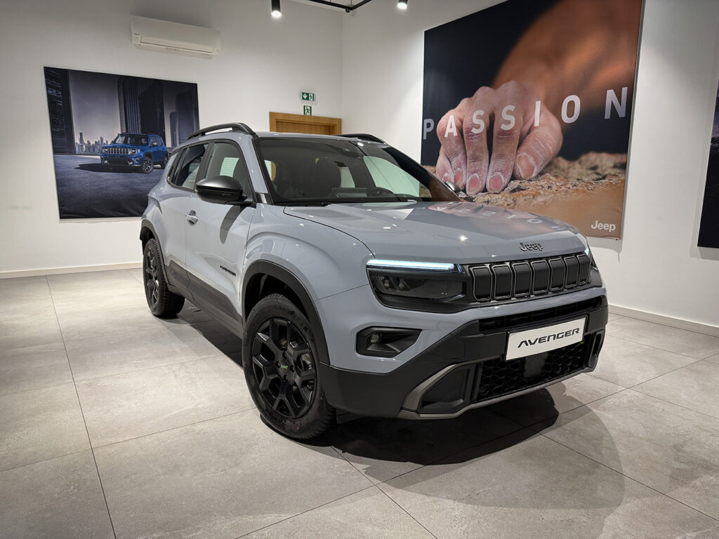 Jeep Avenger 1.2 T3 mHEV Upland 4xe eDCT6