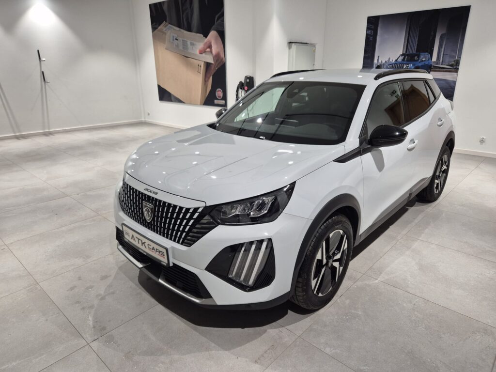 Peugeot 2008 1.2 PureTech 2024 SUV – Allure, niski przebieg