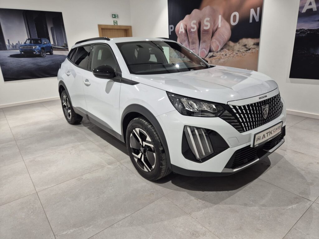 Peugeot 2008 1.2 PureTech 2024 SUV – Allure, niski przebieg