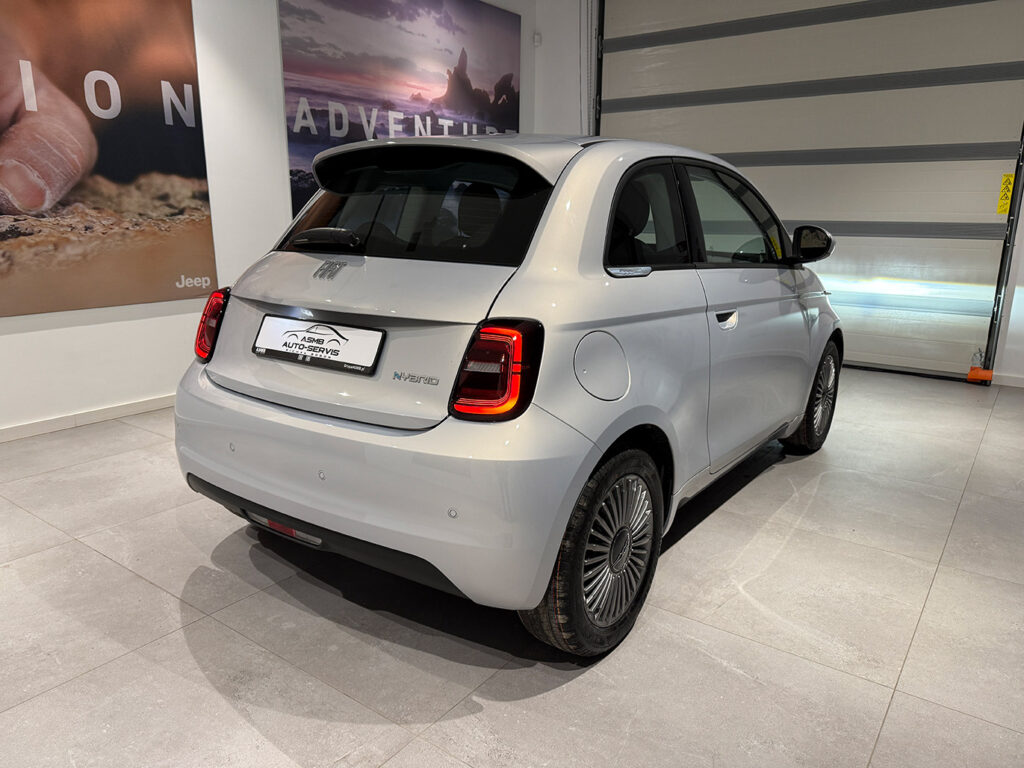 Fiat 500 1.0 Hybrid 65KM Niebieski Celestial