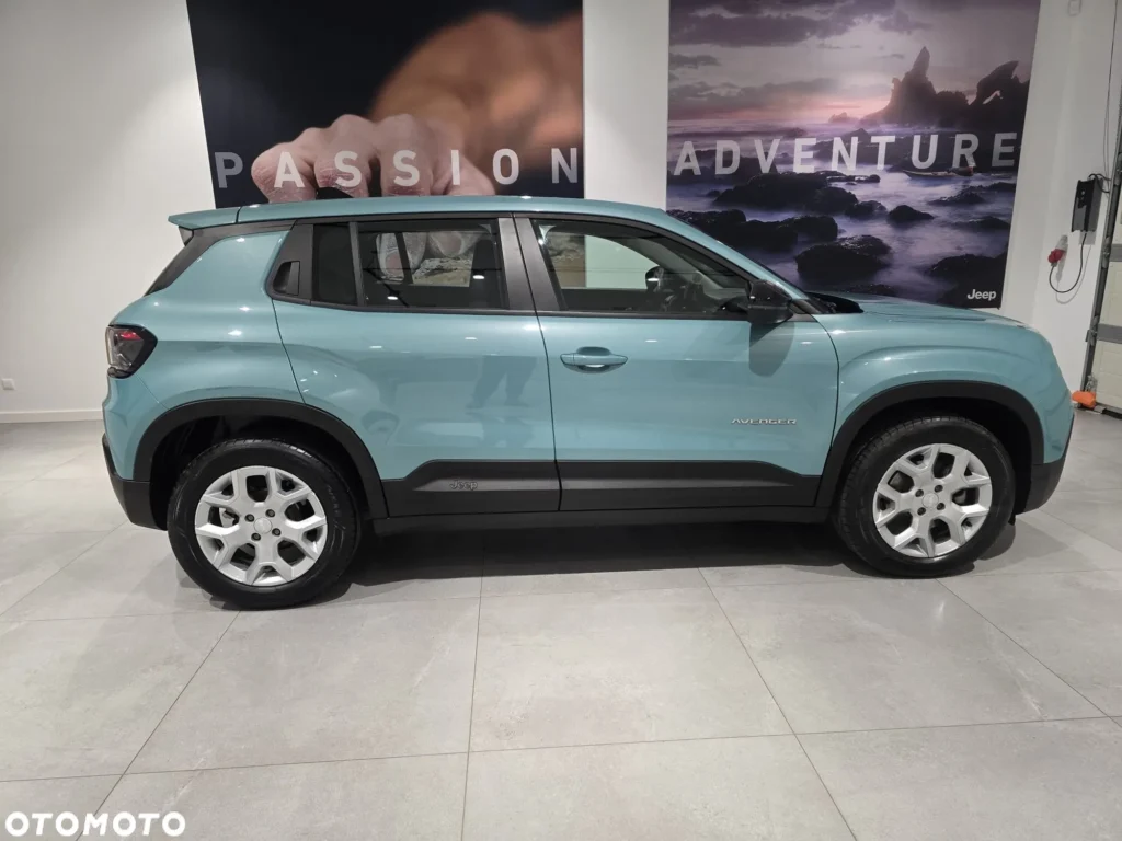 Jeep Avenger 1.2 T3 mHEV Altitude FWD eDCT6