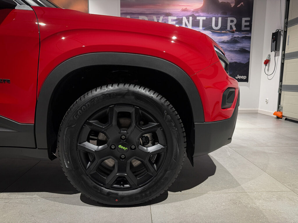 Jeep Avenger 1.2 T3 mHEV Overland 4xe eDCT6 czerwony