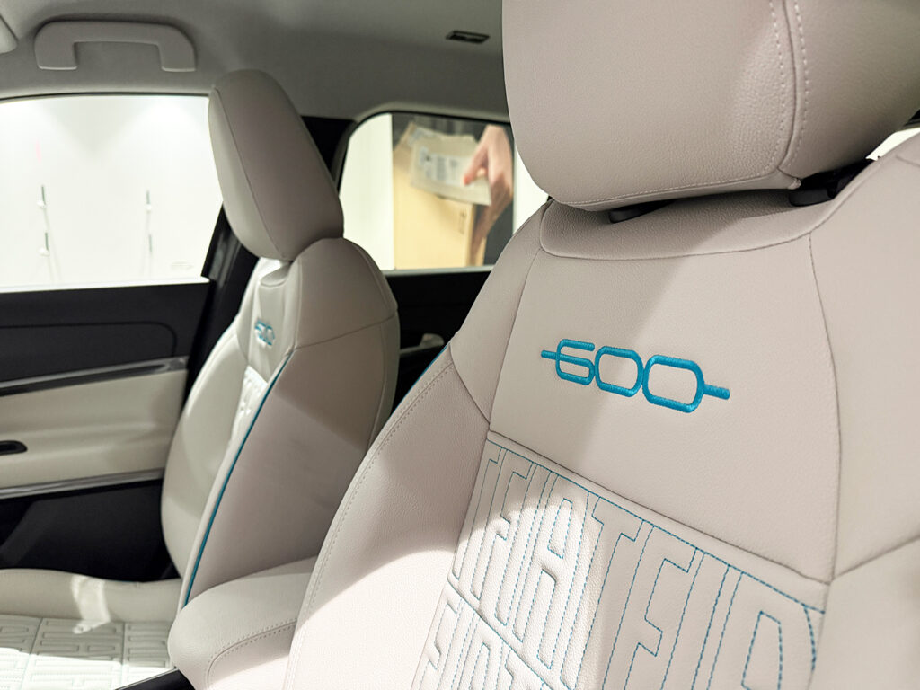 Fiat 600 LaPrima Hybrid Czarny