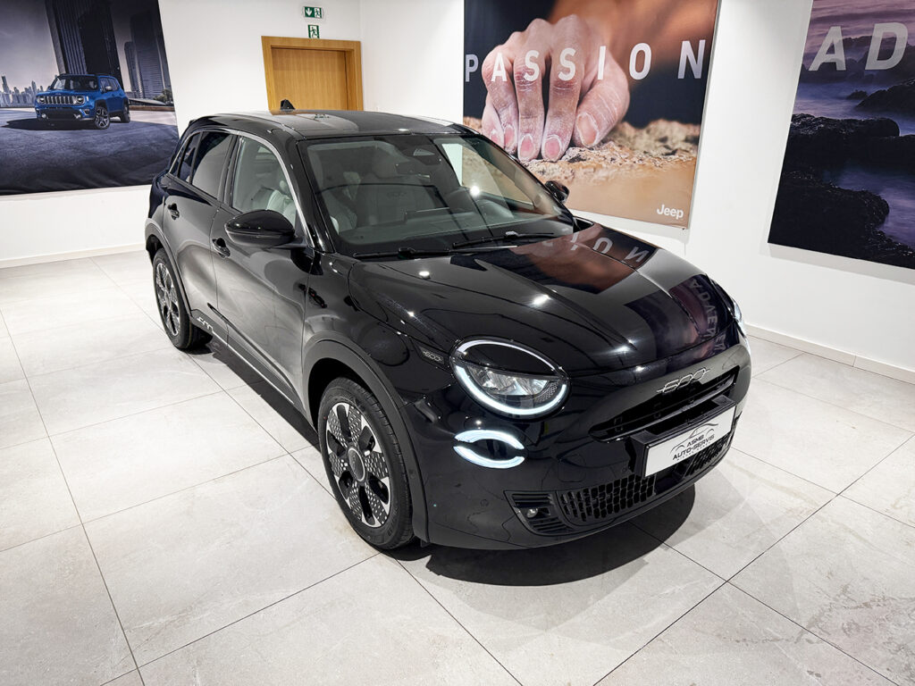Fiat 600 LaPrima Hybrid Czarny