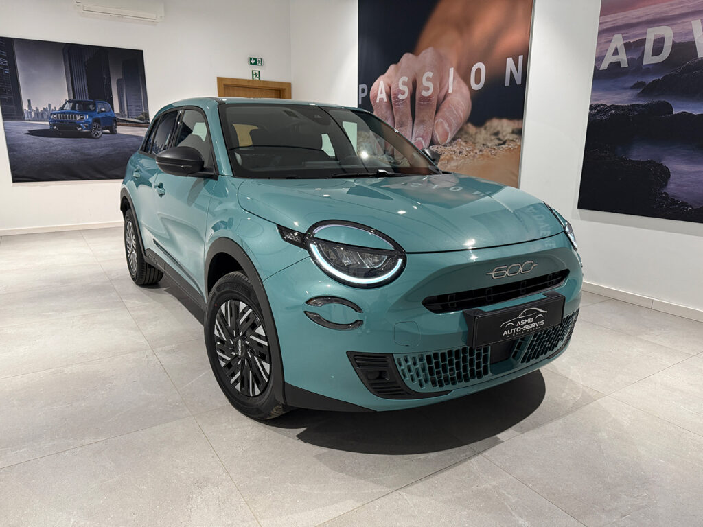 Fiat 600 1.2 Turbo La Prima eDCT Lazurowy Acqua