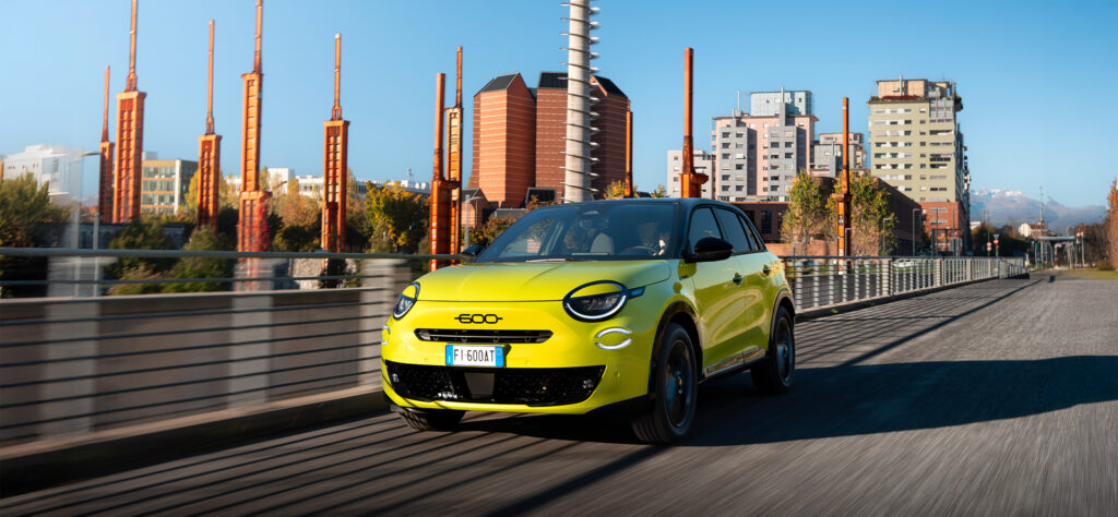 Fiat 600 Hybrid Sport 145 KM