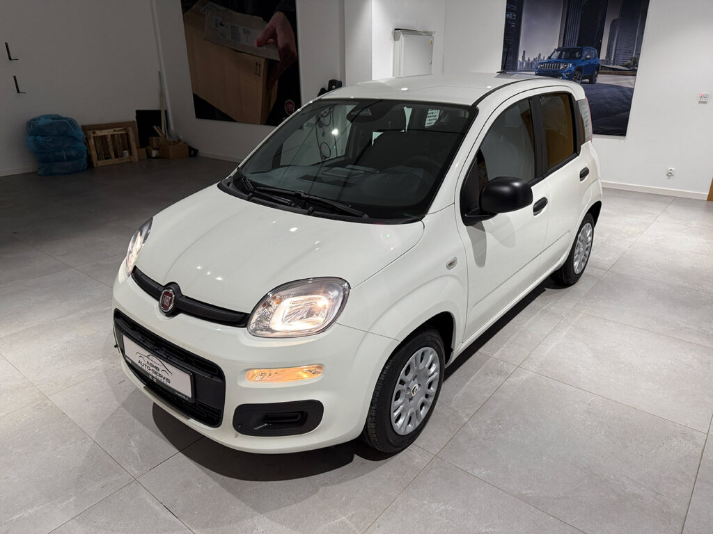 Fiat Panda 1.0 Hybrid Cross Biała