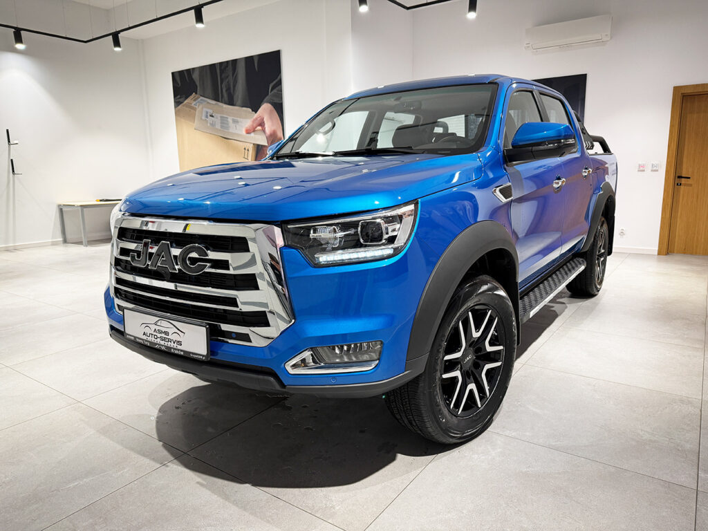 JAC T8 Pro Niebieski Pick-up stworzony do ciężkiej pracy