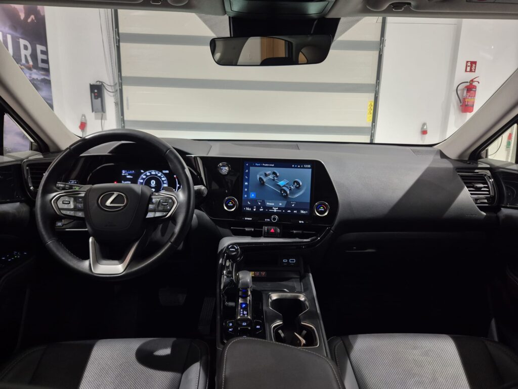 Lexus NX350h AWD Hybryda