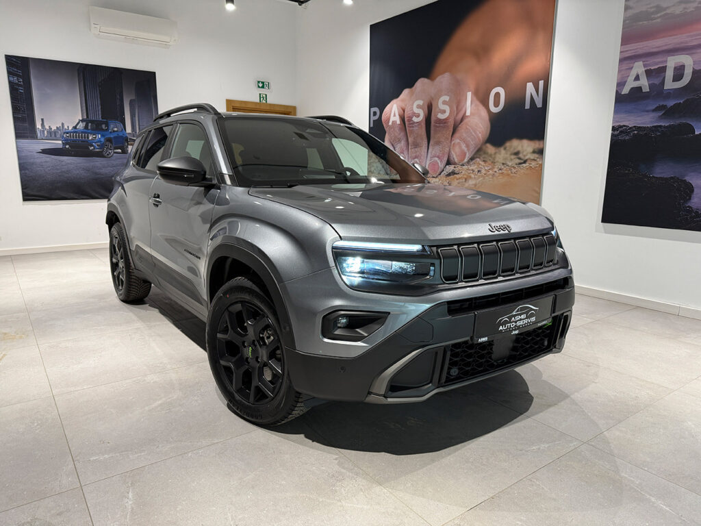 Jeep Avenger 1.2 T3 mHEV Upland 4xe eDCT6 Grafit metalic