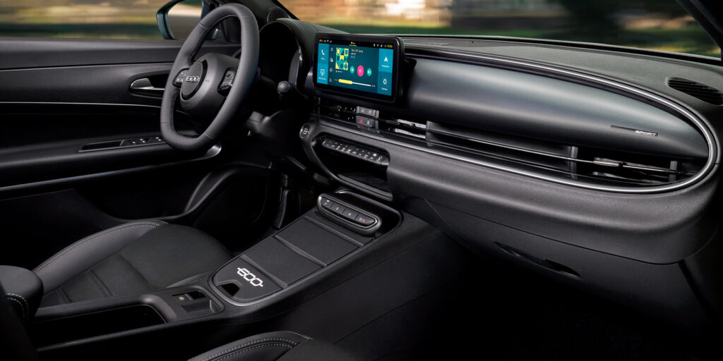 Wnętrze Fiat 600 Sport