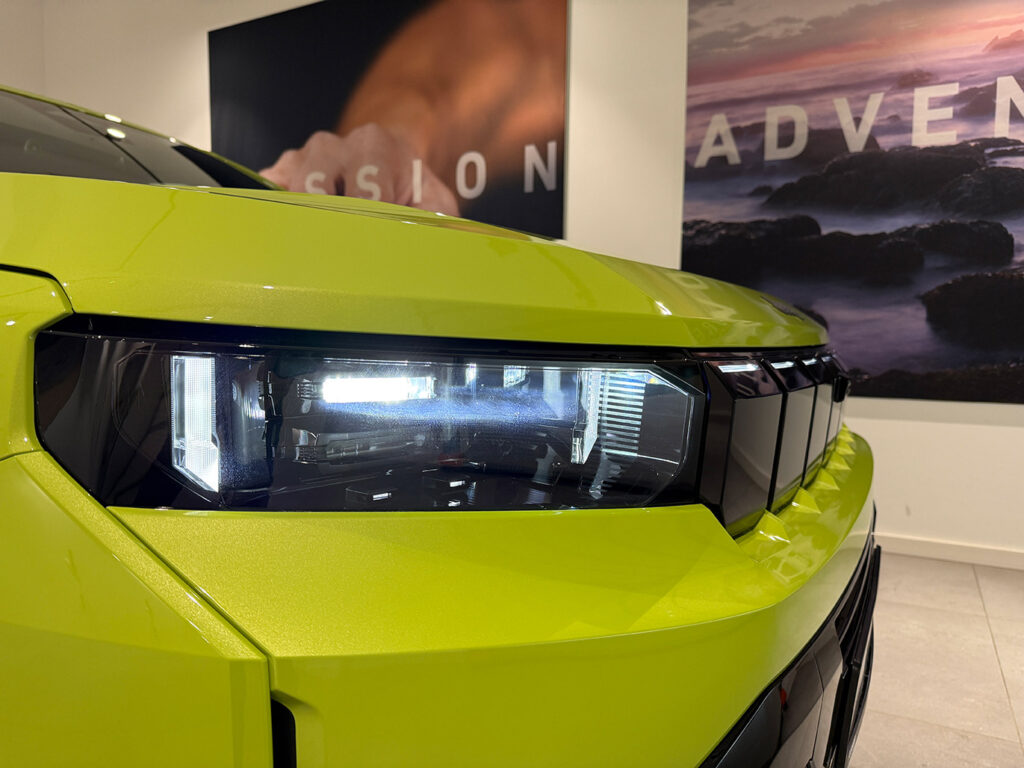 Nowy Compass FIRST EDITION e-Hybrid 145 KM e-DCT6 FWD zielony