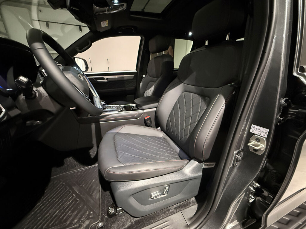 Jac T9 Pro pick-up czarny