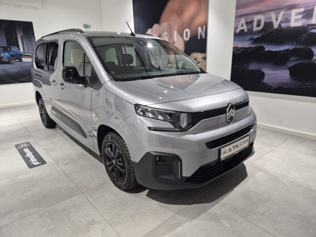 Citroen Berlingo 1.5 Diesel – automat, 7 osób, kamera