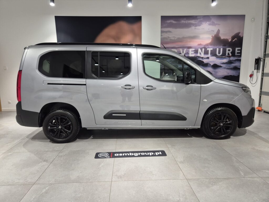 Citroen Berlingo 1.5 Diesel – automat, 7 osób, kamera