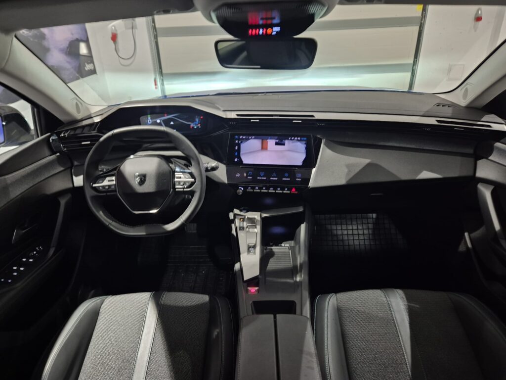 Peugeot 308 Allure 2023 Automat – gwarancja, niski przebieg