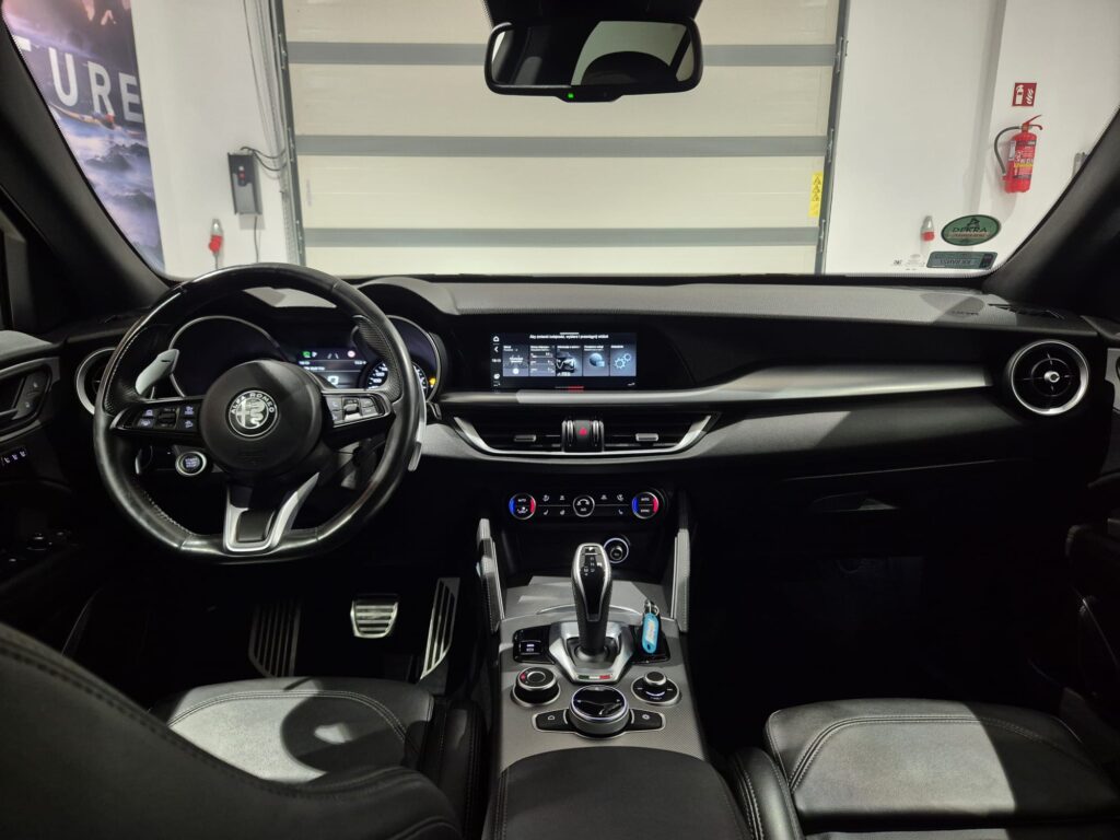 Alfa Romeo Stelvio Veloce 2.0 Turbo 280 KM- Q4 Automat, SUV