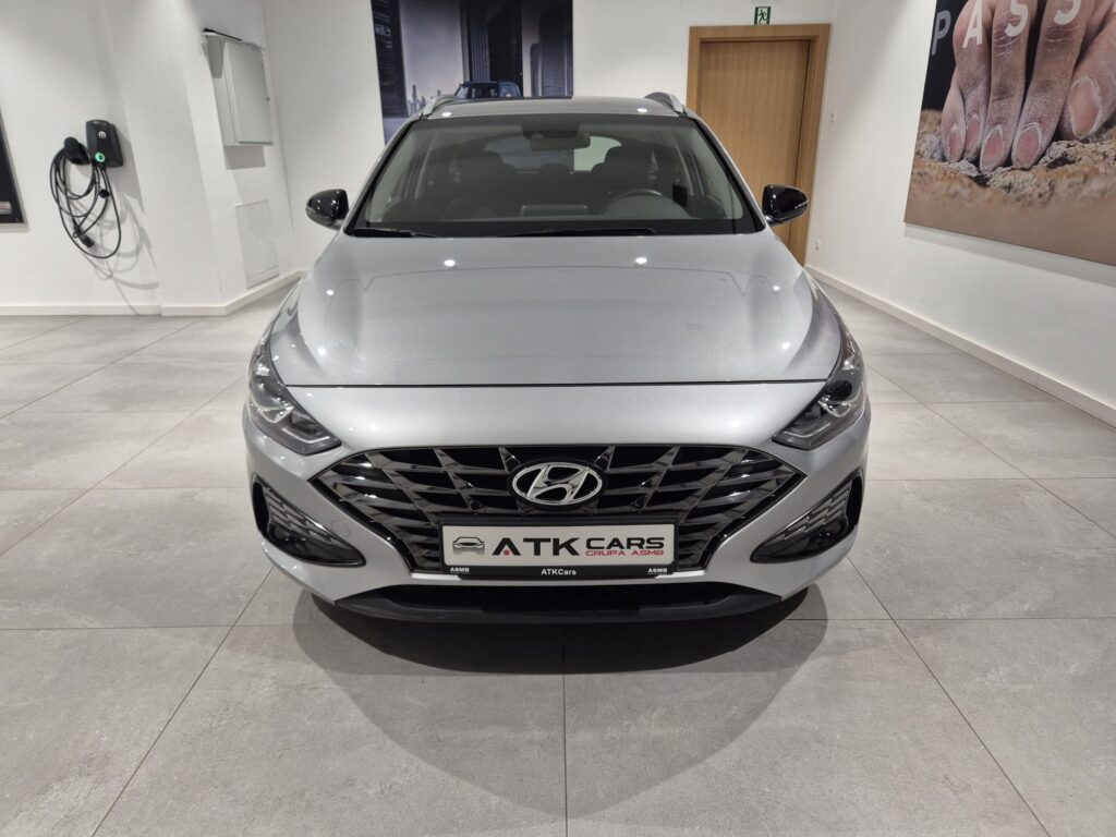 Hyundai i30 Kombi 1.5 T-GDI 160 KM - Automat, Kamera, Niski Przebieg
