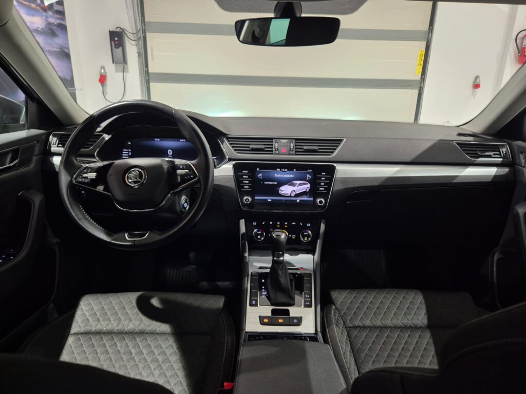 Skoda Superb 1.5 TSI Ambition DSG