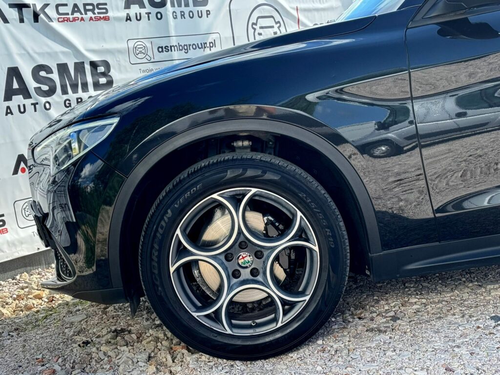 Alfa Romeo Stelvio 2.0 Turbo Executive Q4 280KM Automat